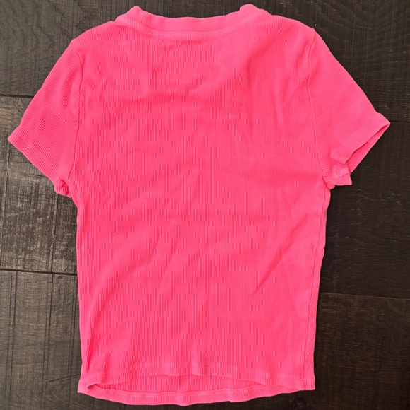 TNA Hot Pink Ribbed Tee - Picture 3 of 3